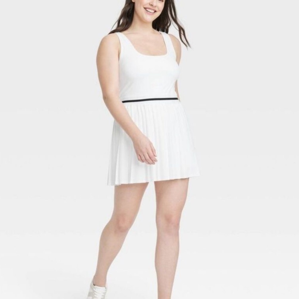 White mini tennis dress with built in shorts - Picture 3 of 4